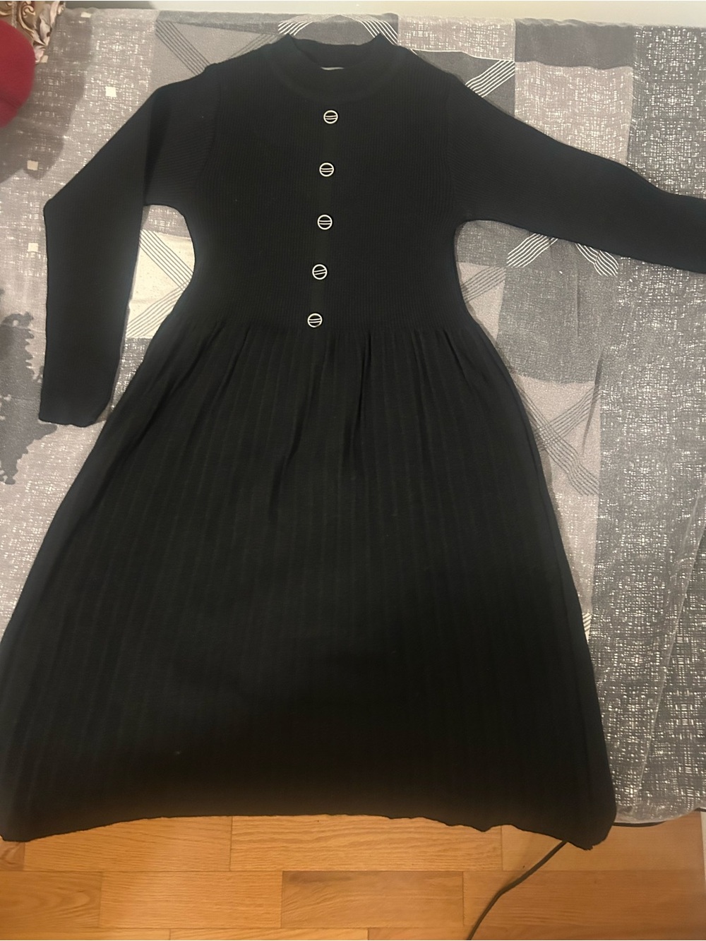 Lemon Black Ribbed Long-Sleeve Midi Dress with Silver Buttons